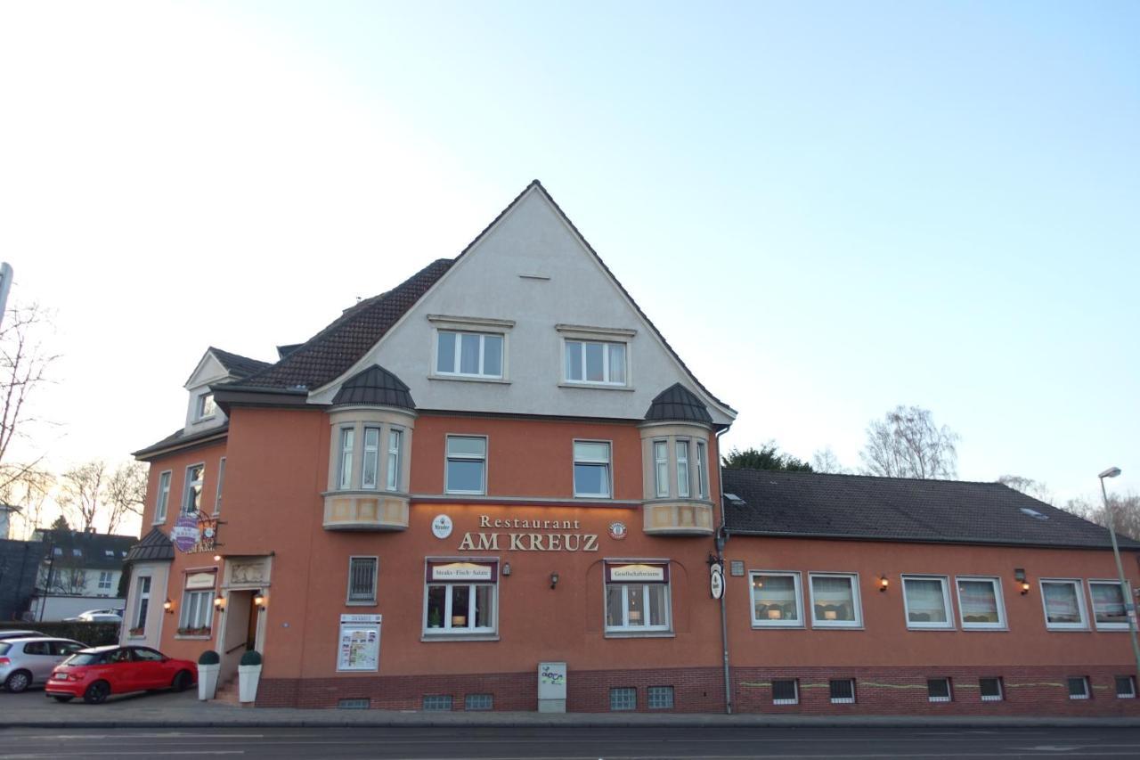 Gasthof & Restaurant "Am Kreuz" 埃森 外观 照片
